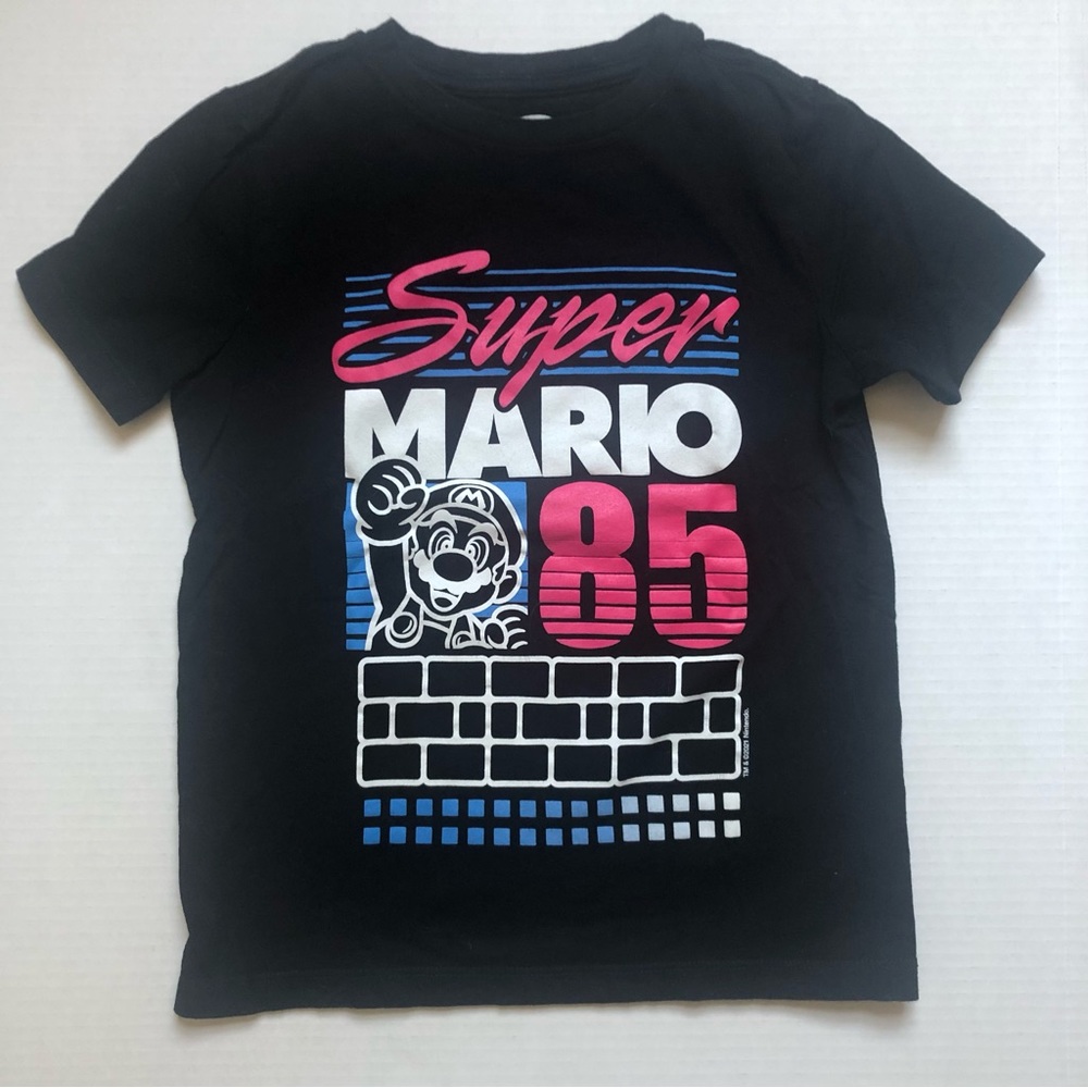 Super Mario T-shirt, Kids 6-7, Old Navy, black/red/white, GUC